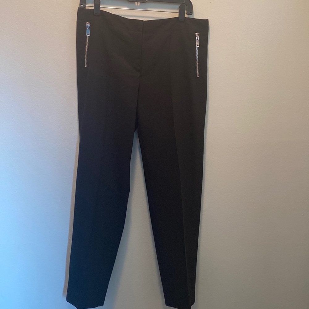 Zac & Rachel Size 8 black dress pants.